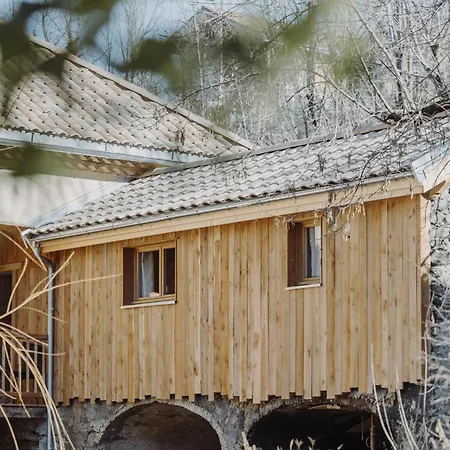 Les Cabanes Du Dauphine Et Logis A La Ferme Gap Room photo