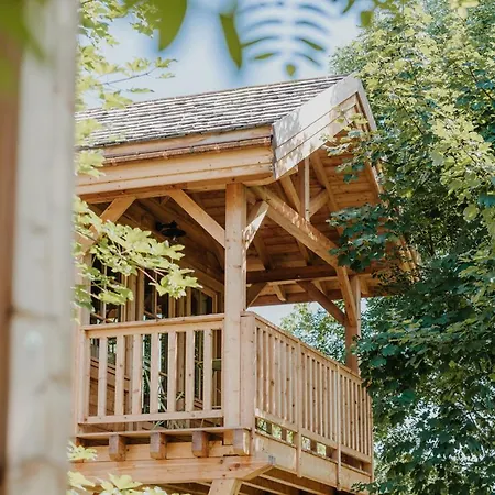 Les Cabanes Du Dauphine Et Logis A La Ferme Gap Exterior photo